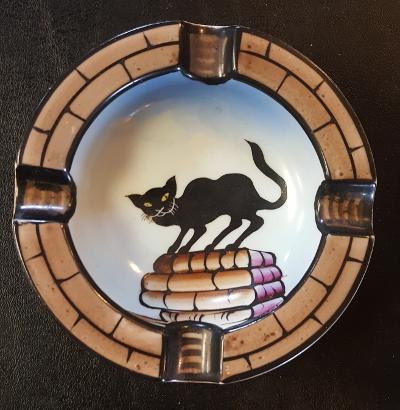 Antique Ashtray: Nippon "Black Cat"