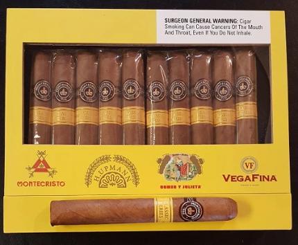 Montecristo Classic Toro 10-Cigar Gift Set